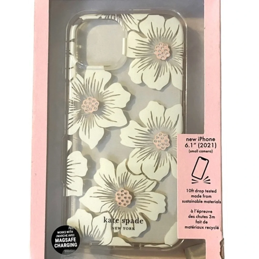 NWT Kate Spade New York Apple iPhone 6.1” (2021) small camera Hardshell Case